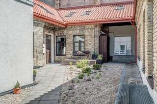 Апартаменты House of Nobles with personal terrace in Užupis Вильнюс Апартаменты с 2 спальнями-15