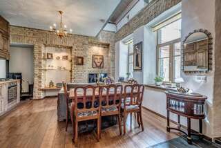 Апартаменты House of Nobles with personal terrace in Užupis Вильнюс Апартаменты с 2 спальнями-3