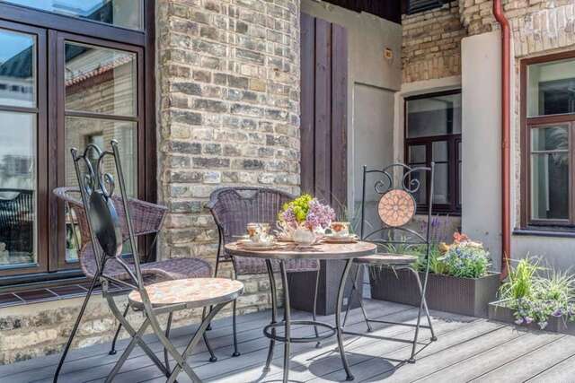 Апартаменты House of Nobles with personal terrace in Užupis Вильнюс-18